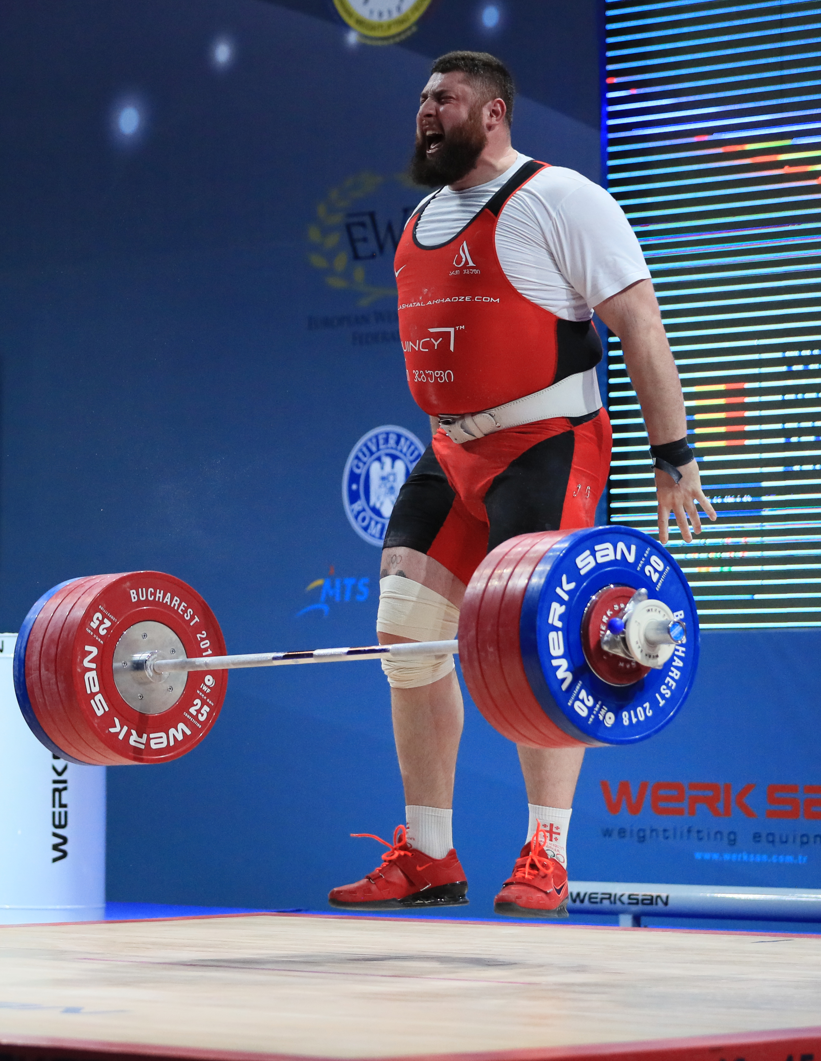 Scaling of Body Mass in Weightlifting What Can Happen to the World's