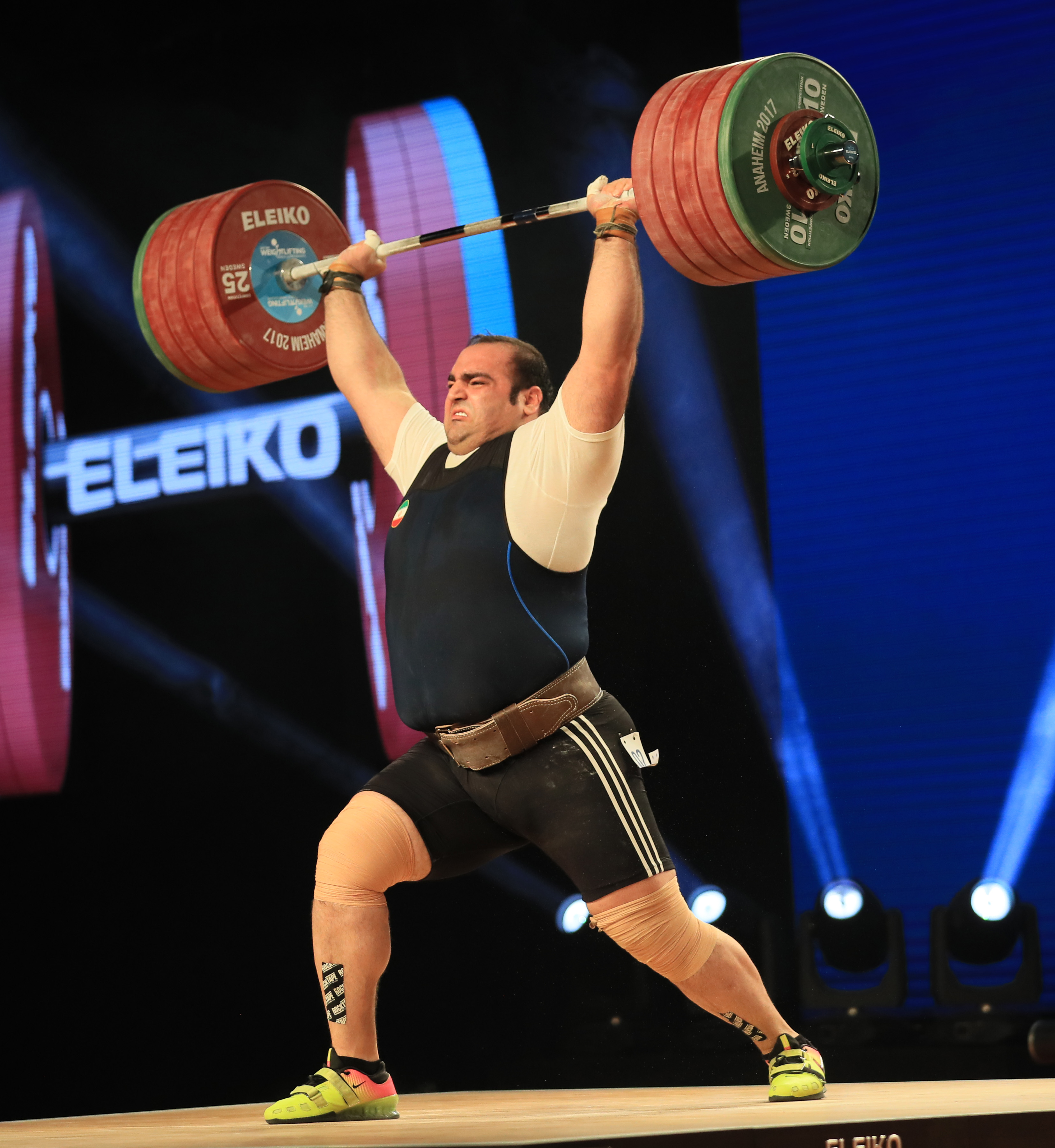 Scaling of Body Mass in Weightlifting What Can Happen to the World's